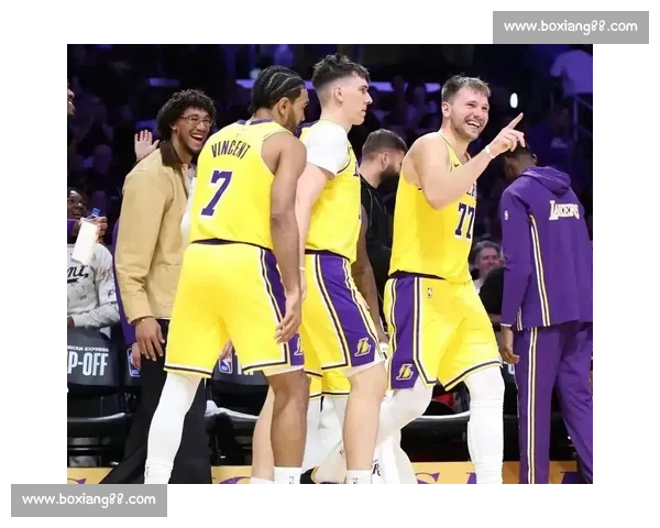 安吉首笔亏本交易曝光！湖人意外捡漏，美媒：紫金军团赚翻了