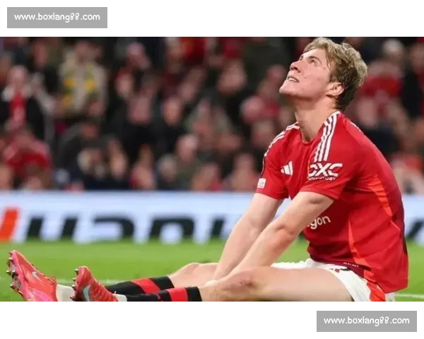 霍伊伦 4500 万欧转会拉锯战！国米欲先租后买，曼联铁心套现